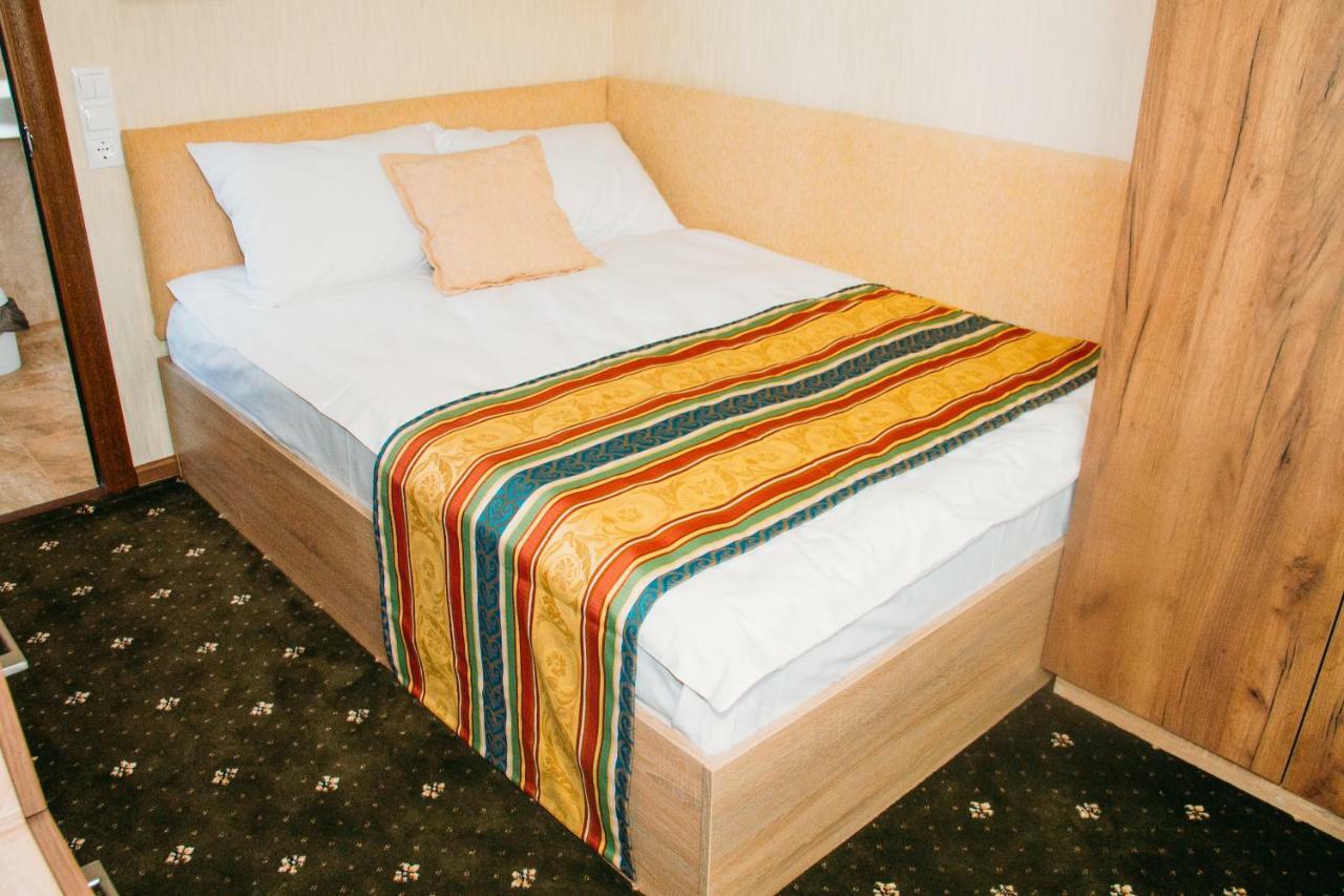 Rioro Hotel เมอร์ฮอรอด ภายนอก รูปภาพ